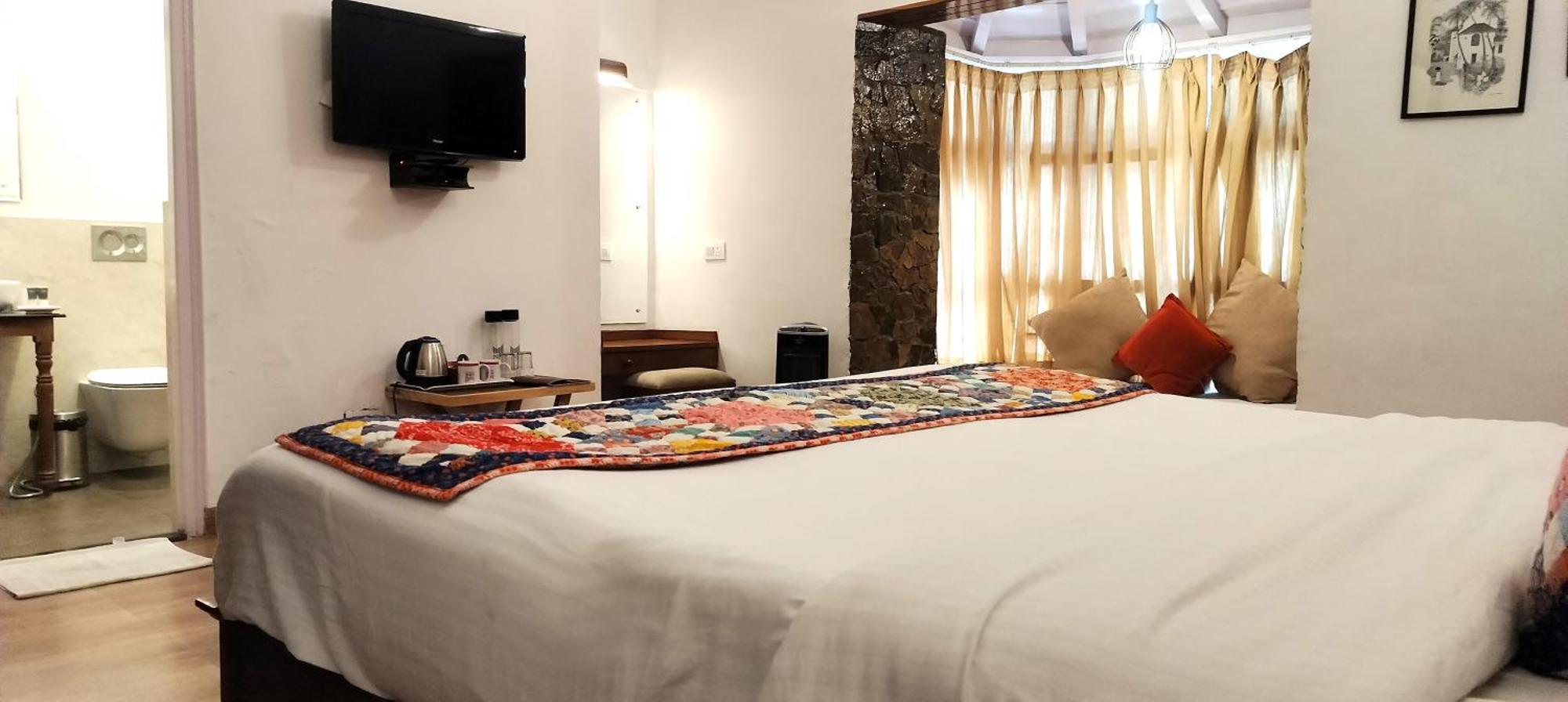 ภิคัมปุระ ลอดจ์ บาย โฮเวิร์ด Hotel ไนนิตาล ภายนอก รูปภาพ